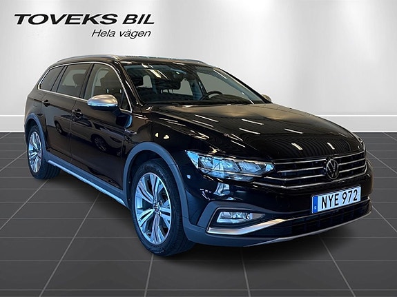 Volkswagen Passat Alltrack 5 of 24