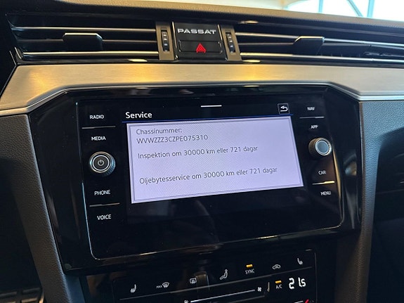 Volkswagen Passat Alltrack 21 of 24