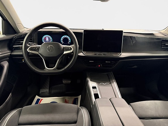 Volkswagen Passat 10 of 15