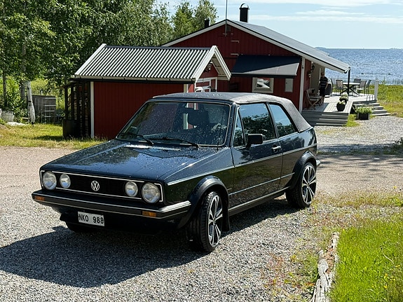 Volkswagen Golf I 2 of 4
