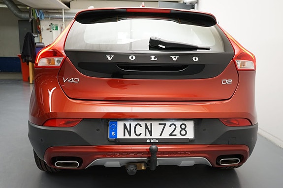 Volvo V40 Cross Country 12 of 14