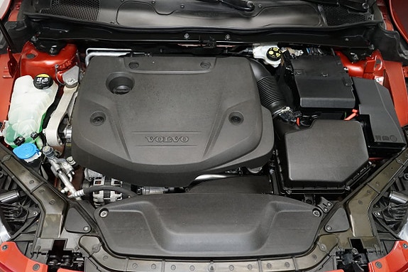 Volvo V40 Cross Country 9 of 14