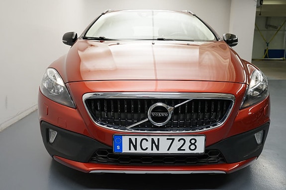 Volvo V40 Cross Country 13 of 14