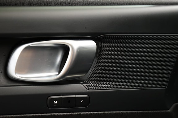 Volvo C40 12 of 21