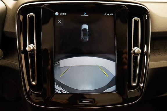 Volvo C40 16 of 21