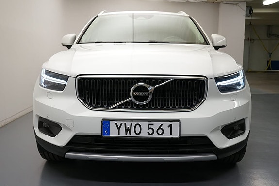 Volvo XC40 14 of 15