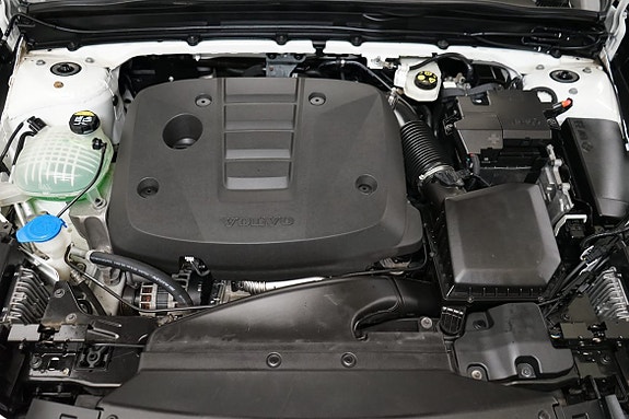 Volvo XC40 10 of 15