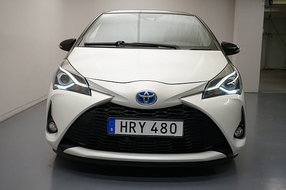 Toyota Yaris 12 of 14