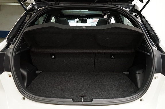 Toyota Yaris 8 of 14