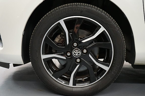 Toyota Yaris 14 of 14