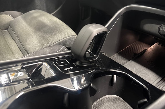 Volvo XC40 15 of 21