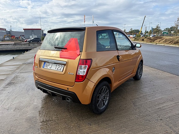 Ligier IXO 0.4 DCI CVT 7 of 16