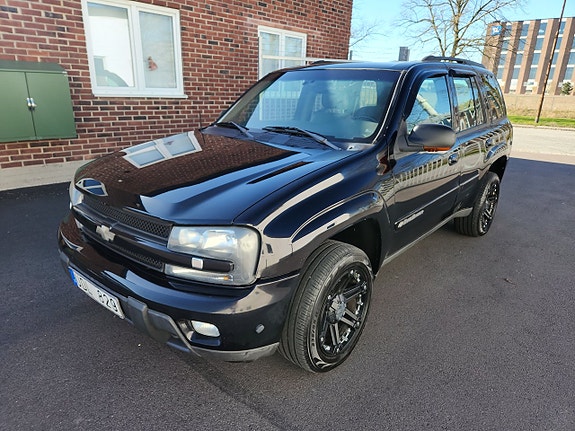 Chevrolet Trailblazer 2 of 8