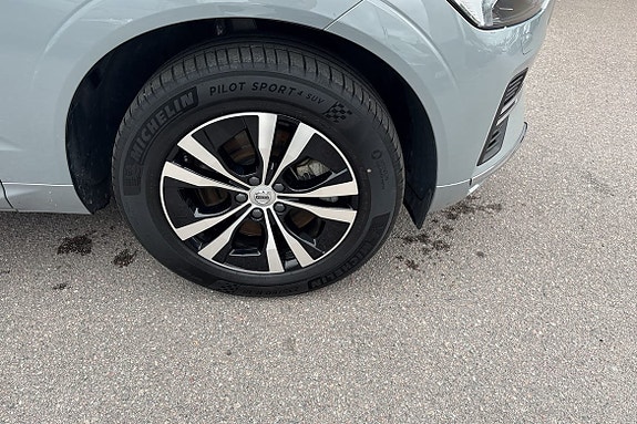 Volvo XC60 12 of 19