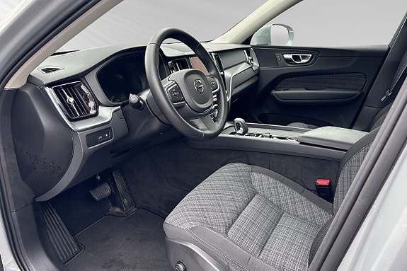 Volvo XC60 7 of 19