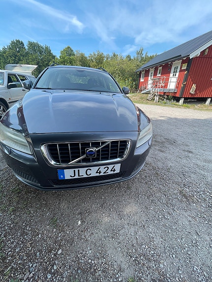 Volvo V70 4 of 13