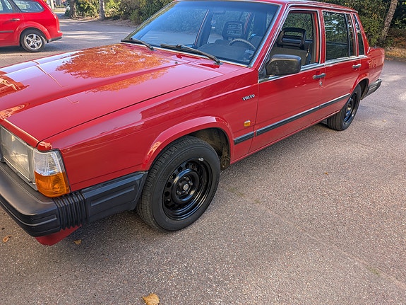 Volvo 740 4 of 7