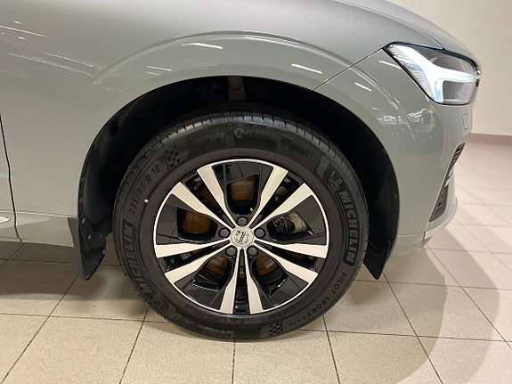 Volvo XC60 3 of 20