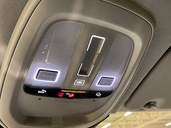 Volvo XC60 18 of 20