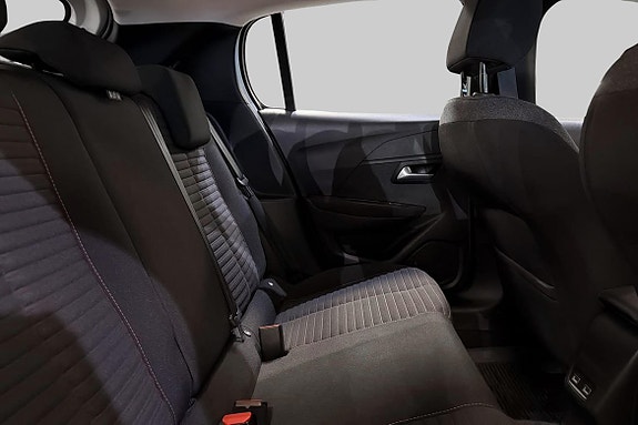 Peugeot e-208 7 of 15