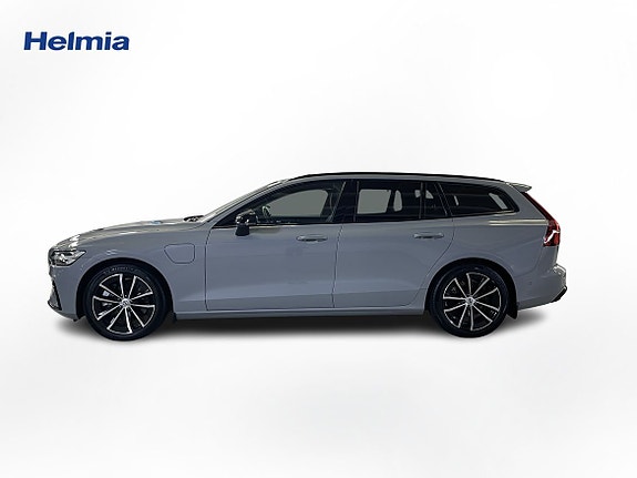 Volvo V60 2 of 8