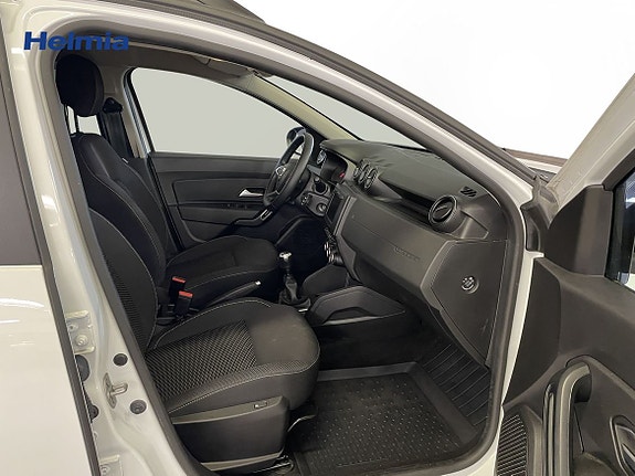 Dacia Duster 12 of 15