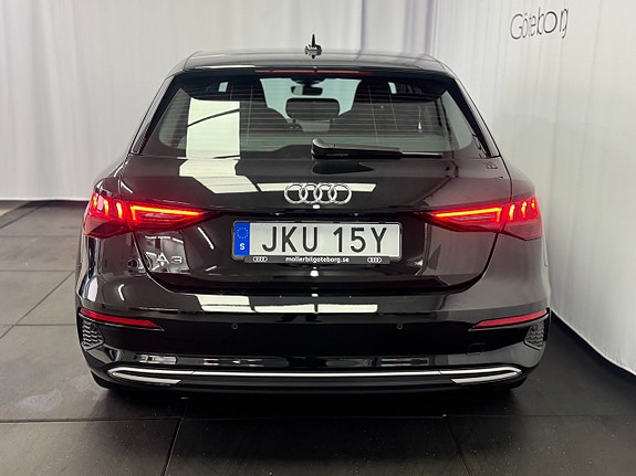 Audi A3 8 of 15