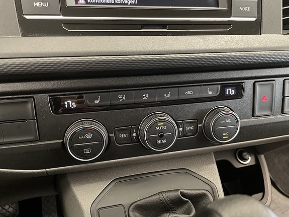 Volkswagen Caravelle 20 of 21
