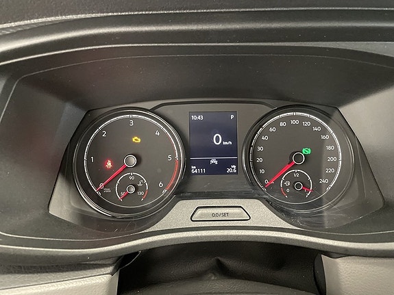 Volkswagen Caravelle 15 of 21