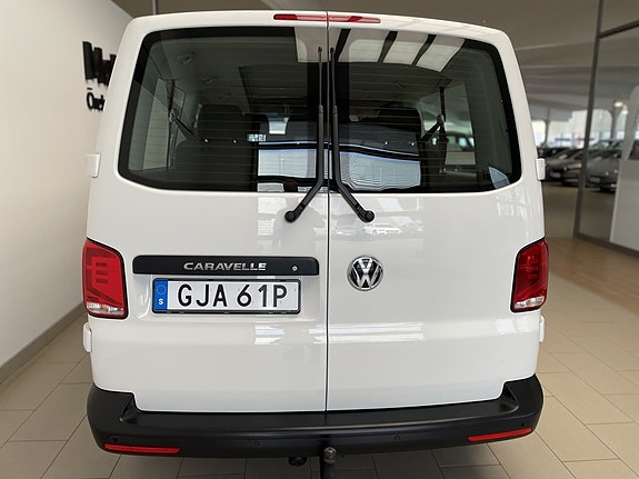 Volkswagen Caravelle 9 of 21