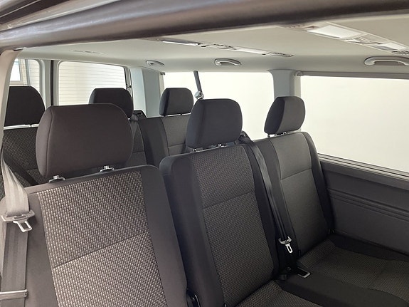 Volkswagen Caravelle 11 of 21