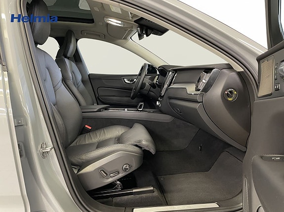 Volvo XC60 16 of 18