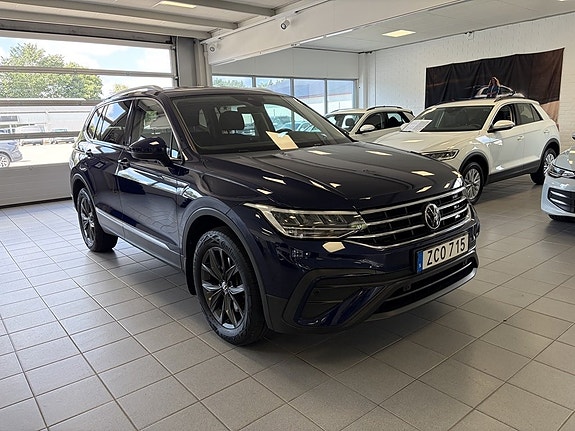 Volkswagen Tiguan Allspace 3 of 18