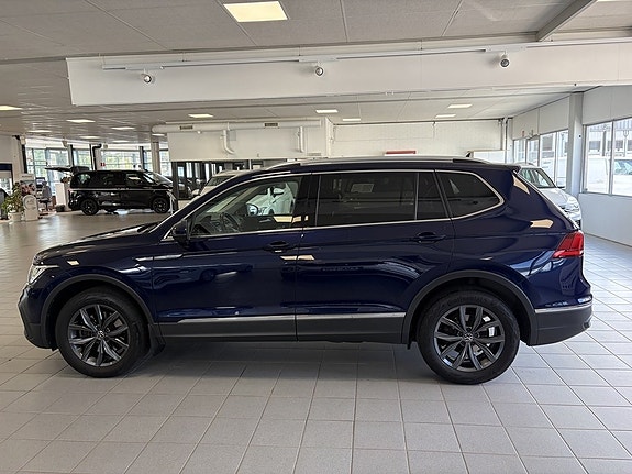 Volkswagen Tiguan Allspace 8 of 18