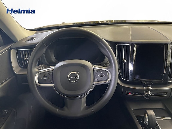 Volvo XC60 12 of 17