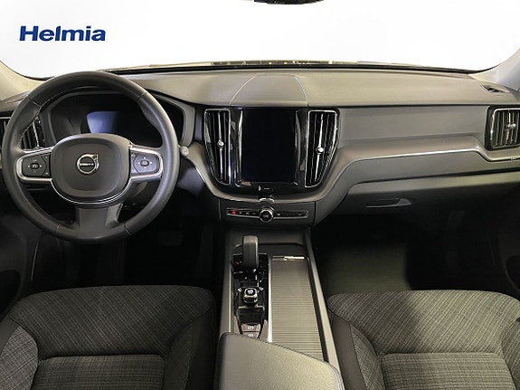 Volvo XC60 11 of 17