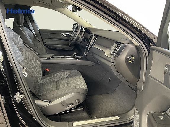 Volvo XC60 15 of 17