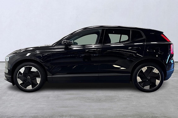 Volvo EX30 2 of 19