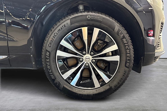 Volvo XC60 14 of 29