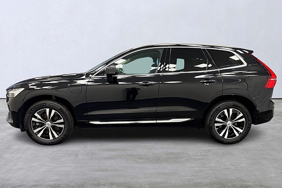 Volvo XC60 2 of 29