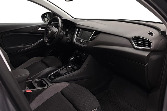 Opel Grandland X 10 of 19