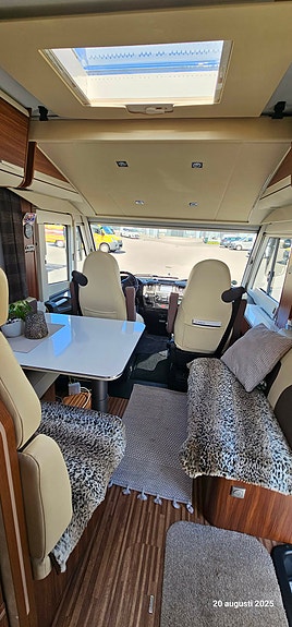 Adria Sonic supreme 810 4 of 7