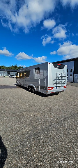 Adria Sonic supreme 810 2 of 7