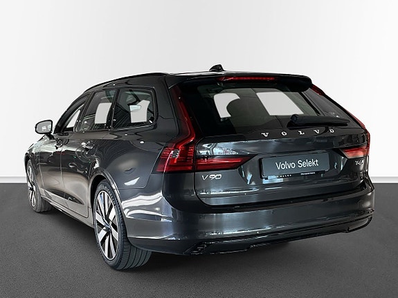 Volvo V90 2 of 15