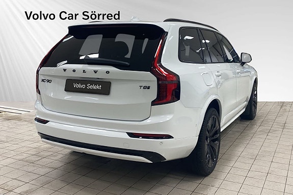 Volvo XC90 5 of 16