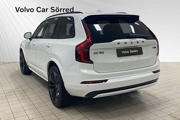 Volvo XC90 4 of 16