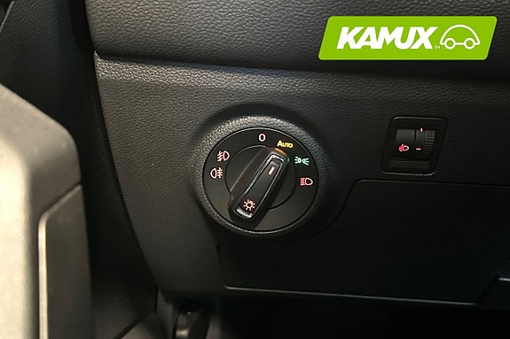Seat Arona 23 of 26