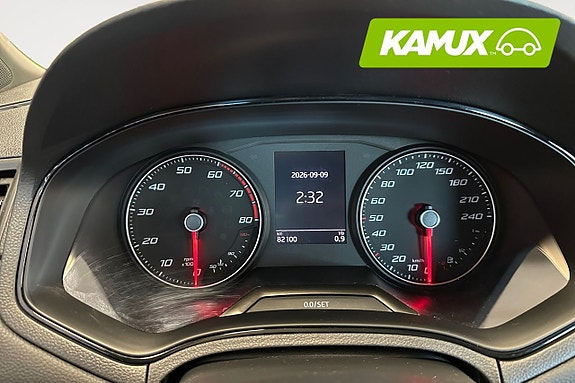 Seat Arona 13 of 26