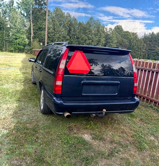 Volvo V70 7 of 7