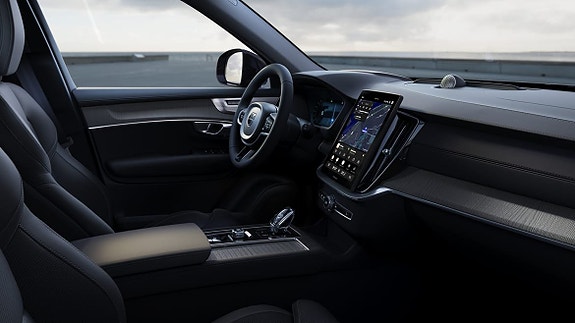 Volvo XC90 30 of 30
